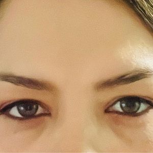 Meet your Posher, Iris